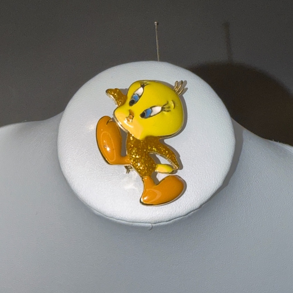 Tweety Bird Brooch Pin